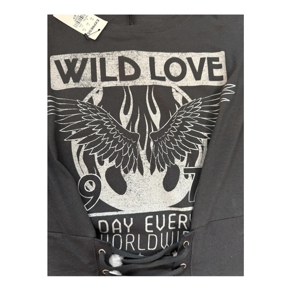Express Wild Love Lace-Up Women's Top - Picture 5 of 7
